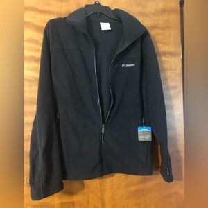 Columbia Fleece Zip-up.  Size Large.  New with tag on it.